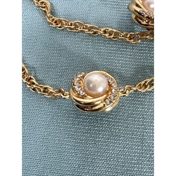 Gold tone pearl and chain long necklace - Picture 6 of 10